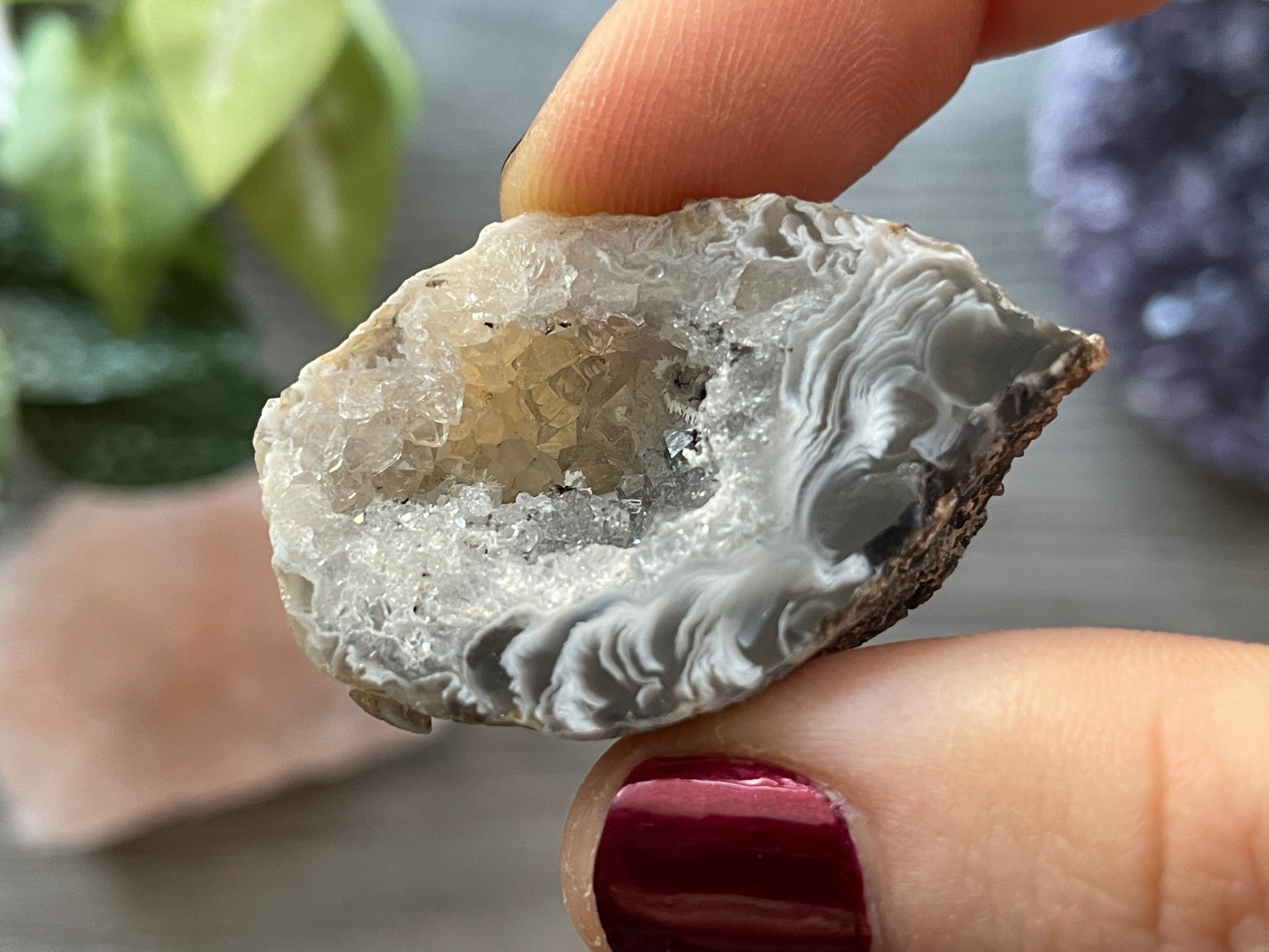 Natural Mini Oco Geode Crystal - Z close up