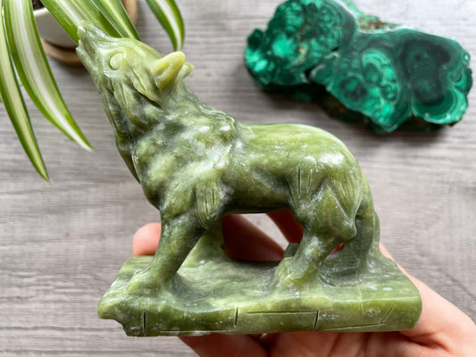 Xiuyan Jade Wolf Crystal Carving